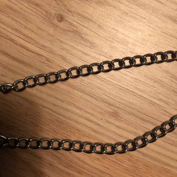 Clutch - Picture 4 of 4